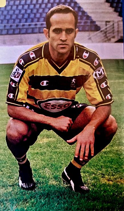 André Goiano com uniforme do Sochaux na França